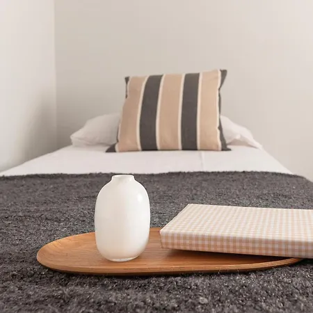 Apartamento Amplio Y Moderno En *